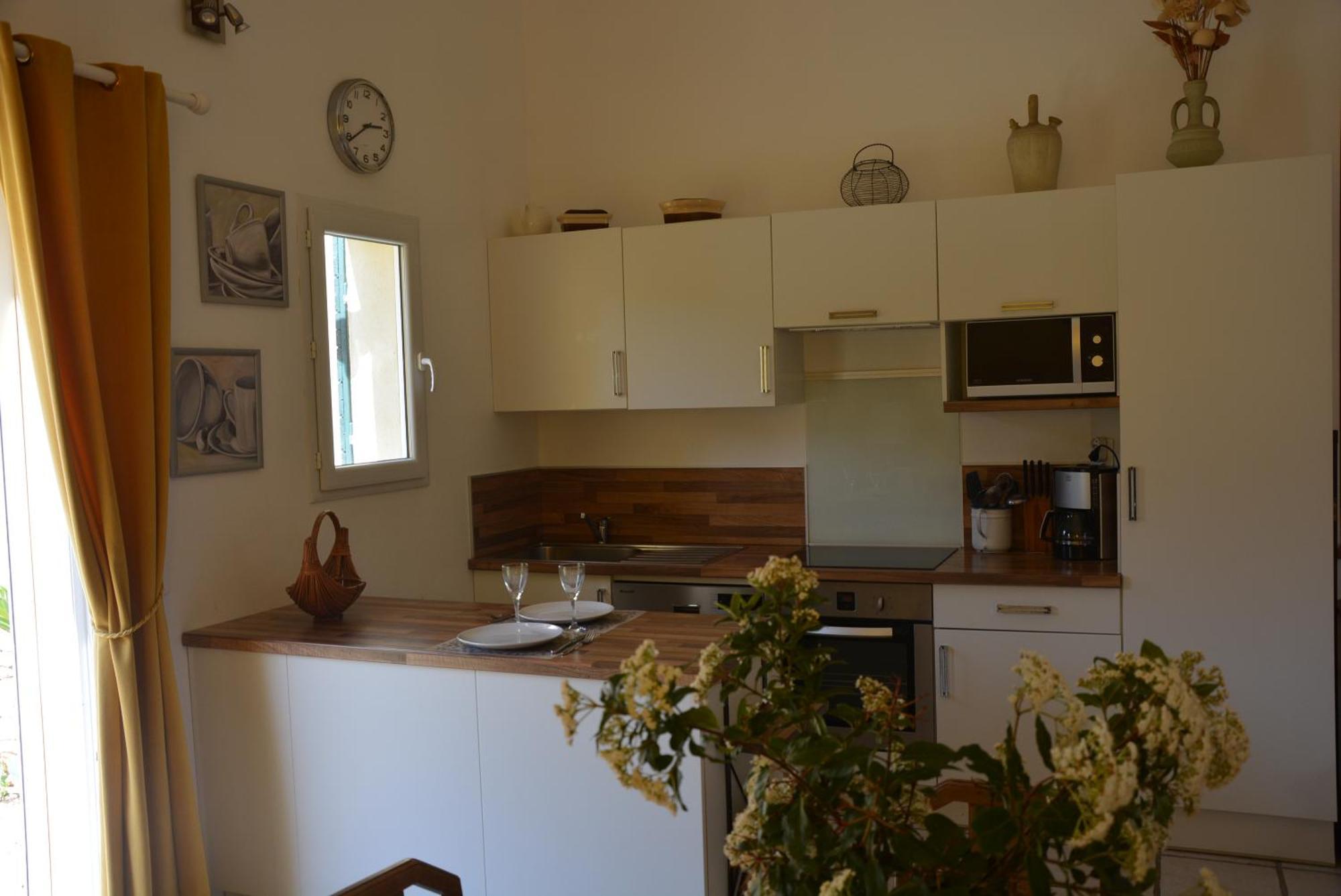Les Aludes Villa La Destrousse Room photo